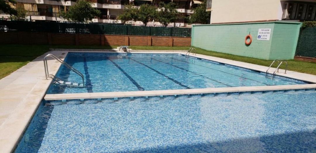 Apartamento Malgrat De Mar Bagian luar foto